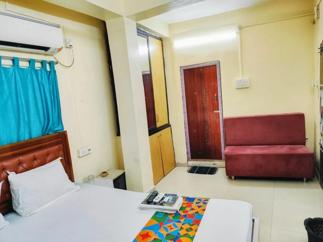 top luxury hotels in om shanti guesthouse kolkata