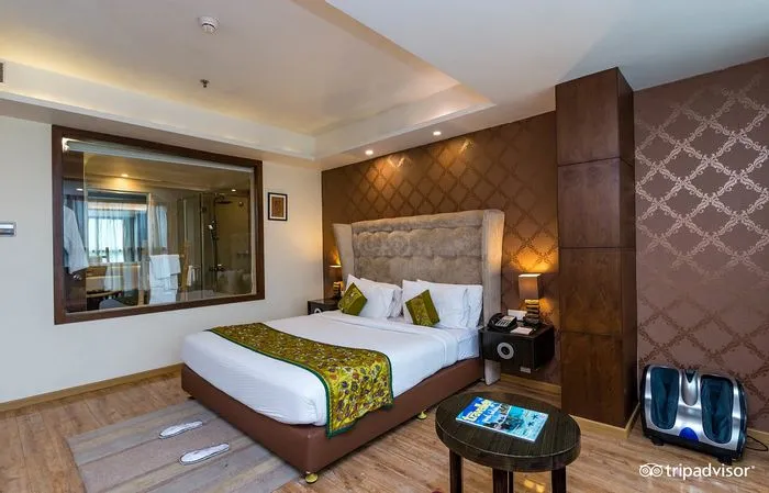 hotel in newtown, kolkata for family - pipal tree hotel