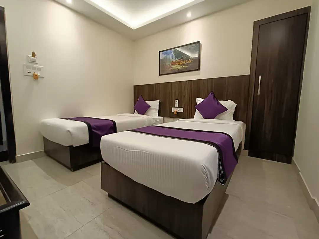 best hourly hotels in sheldon inn kolkata
