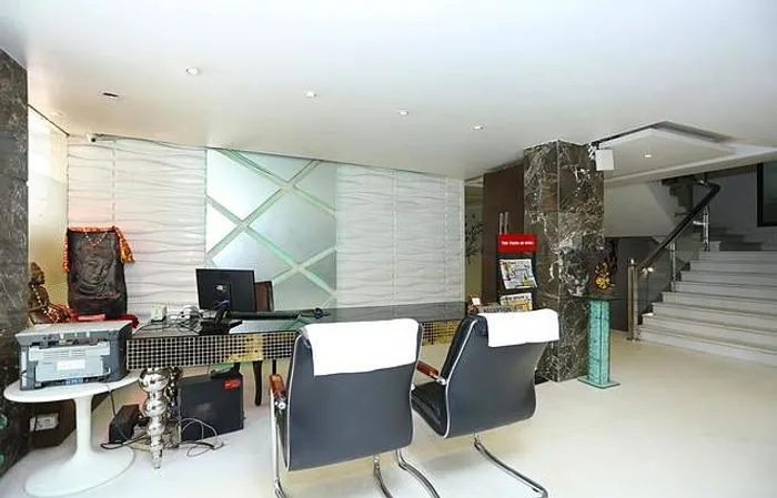 best 5 star hotels in sterling guest house kolkata