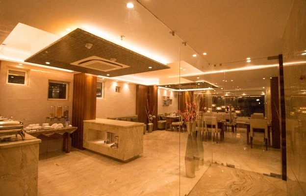 cheap hotels in the maureen kolkata