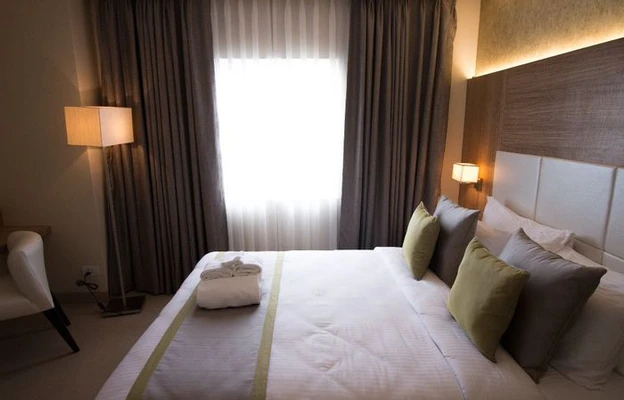 corporate hotels in the maureen kolkata