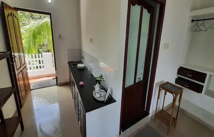 jacuzzi Hotel in light house beach, kovalam - packbag beach hotel