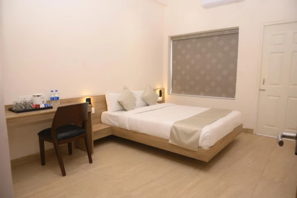 hotel room booking in kelbaiwadi, kudal - zip by spree hotels neelam nakshatra