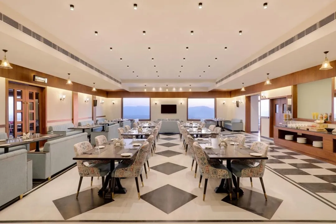 hotel near kumbhalgarh railway station - lemon tree resort kumbhalgarh