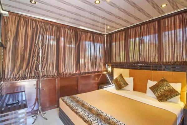 homestay with campfire in thekkady, kumily - green leaf homestay