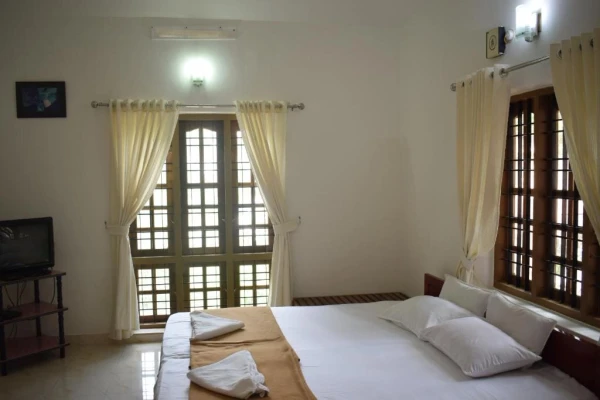 pet friendly homestay in thekkady, kumily - oriole homestay