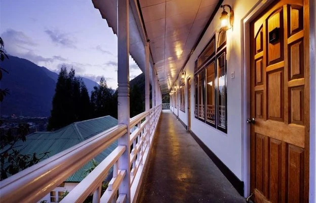spa resort in le coxy resort, lachung - summit alpine resort, lachung