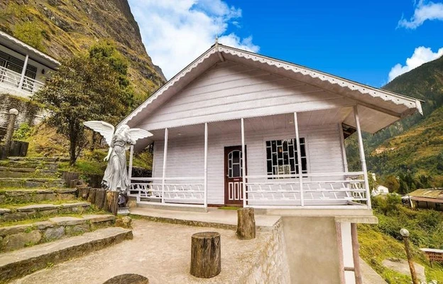 pure veg resort in le coxy resort, lachung - summit alpine resort, lachung