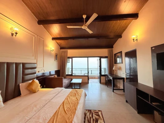 hotel near lansdowne airport - ecko kasang regency hill resort