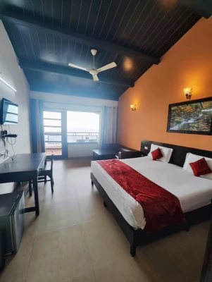 hotel with free parking in palkot, lansdowne - ecko kasang regency hill resort