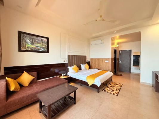 palkot, lansdowne hotel booking - ecko kasang regency hill resort