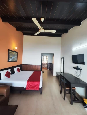 hotel with party hall in palkot, lansdowne - ecko kasang regency hill resort