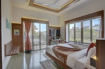 hotel room booking in tungarli, lonavala - alaya stays adarsh villaelegant 3 bhk villa with pvt pool & balcony