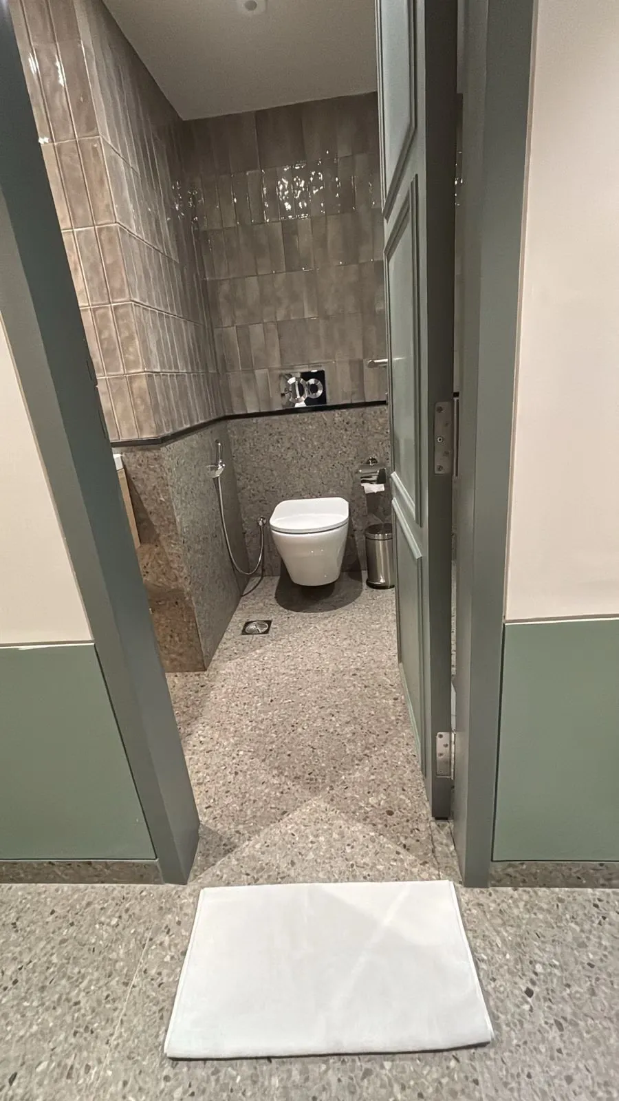 hotel with gym in khandala, lonavala - amoravida by 7 apple resorts khandala