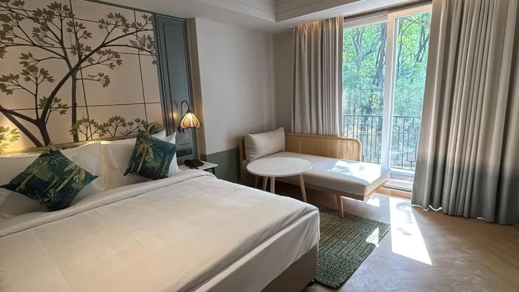 hotel with banquet hall in khandala, lonavala - amoravida by 7 apple resorts khandala