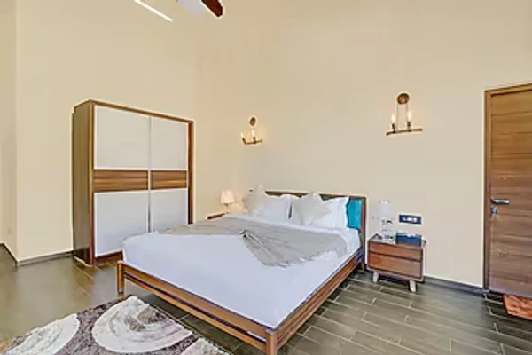 hotel with party hall in khandala, lonavala - elivaas villa 39 serene 6 bhk retreat with pvt pool, gaming zone & balcony
