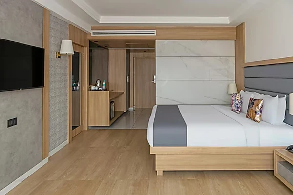jacuzzi hotel in varsoli, lonavala - hill berry- a sovo hotel