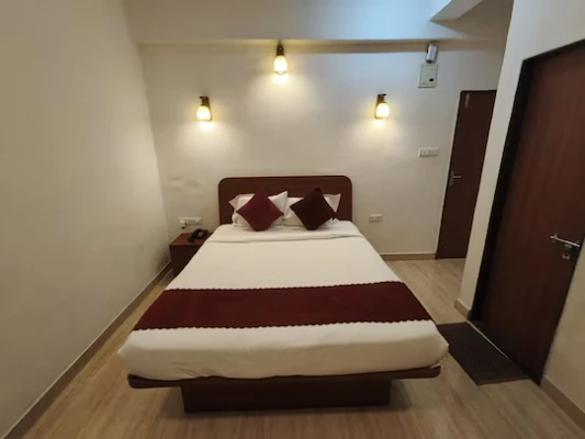 online room booking in khandala, lonavala - hotel sandesh palace