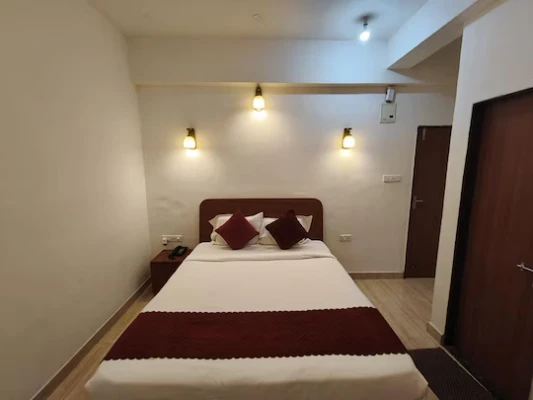 hotel near lonavala railway station - hotel sandesh palace