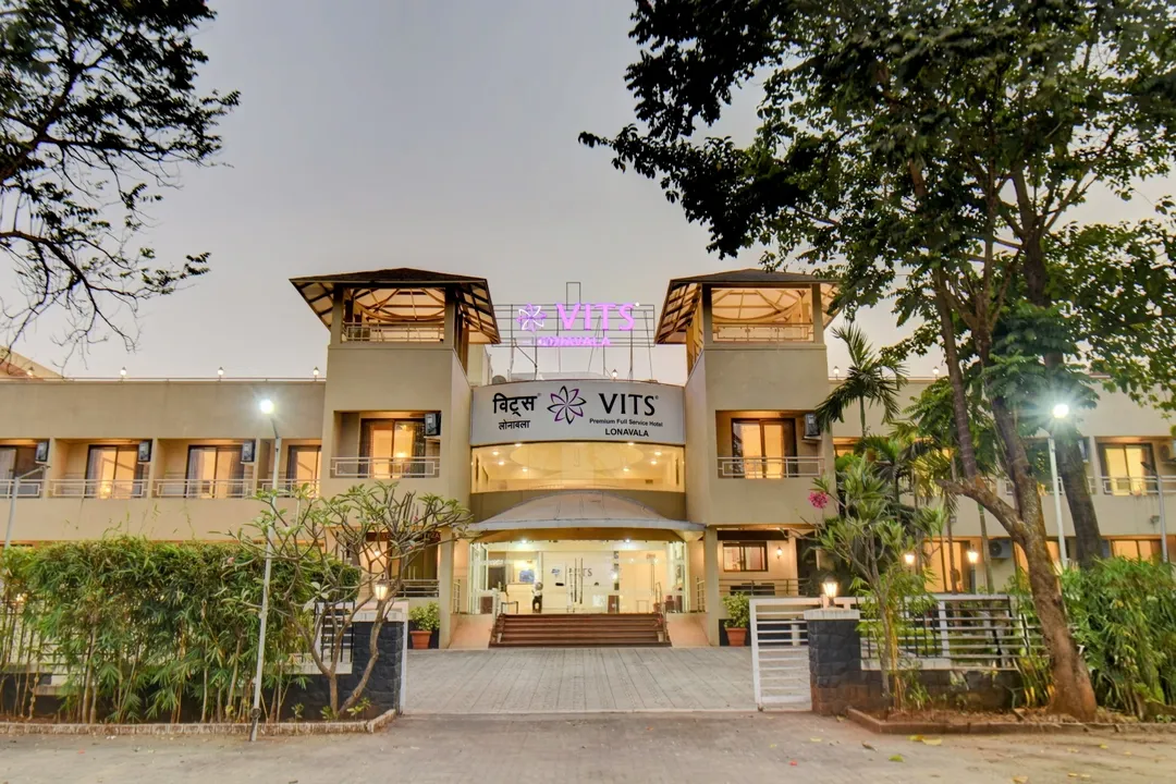 hotel with banquet hall in old mumbai pune road, lonavala - vits lonavala