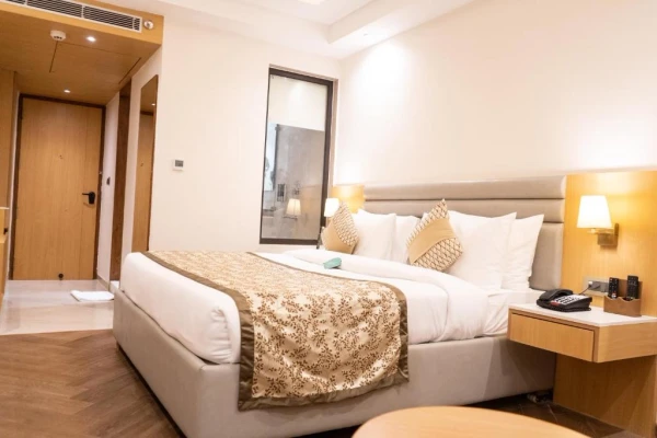 jacuzzi hotel in gomti nagar, lucknow - click collection lucknow