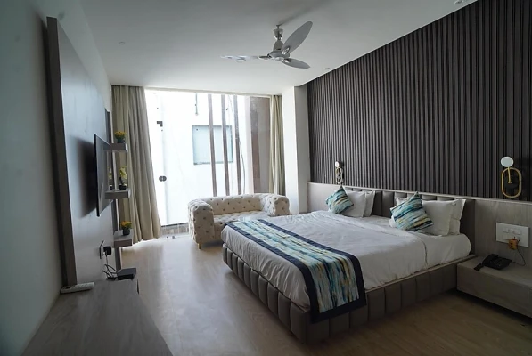 best early check in hotels in familia hotel and banquets lucknow