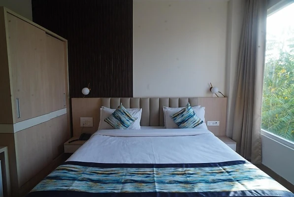 best hourly stay in familia hotel and banquets lucknow