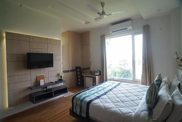 best 5 star hotels in familia hotel and banquets lucknow