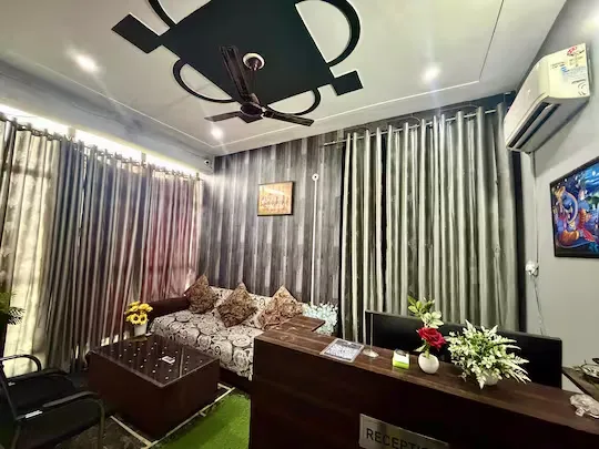 hotel with gym in gomti nagar, lucknow - hotel madhav inn