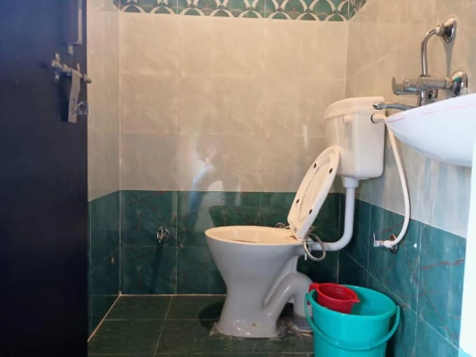 hotel in charbagh, lucknow for family - hotel metro regency