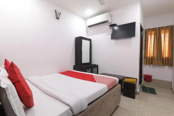 hotel near lucknow airport - hotel metro regency