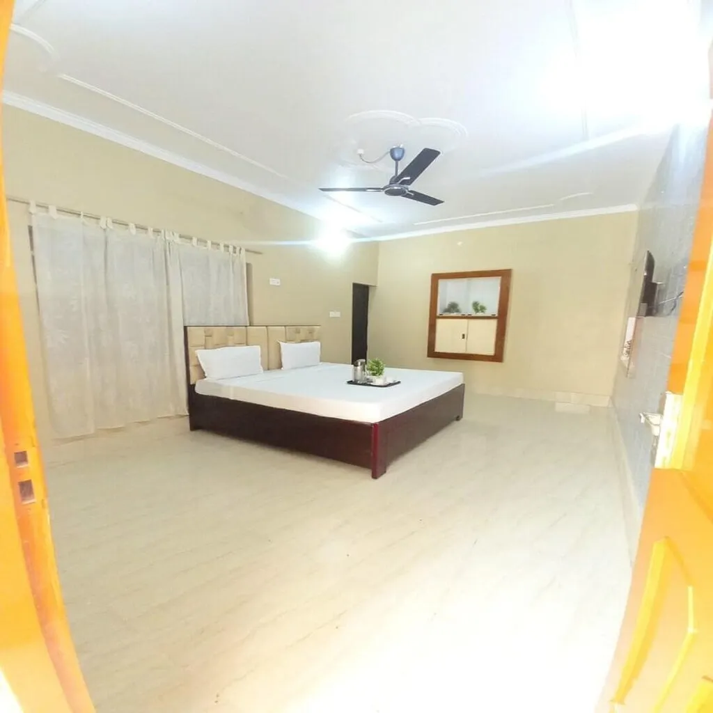 tourist hotels in hotel rk residency lucknow lucknow