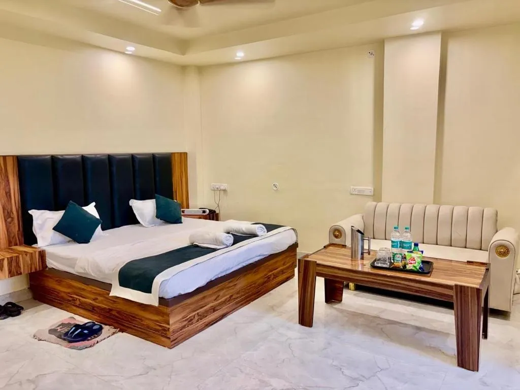 best day hotels in hotel shree krishna palace lucknow