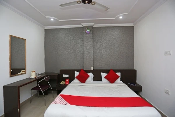 luxury hotels in royal regency lucknow