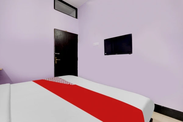 hotel with free parking in vikas nagar, lucknow - urban casa