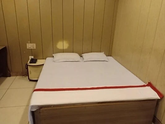 early check in hotels in hotel natraj ludhiana