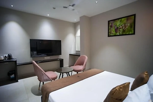 business travel hotels in starvick banquet & rooms ludhiana