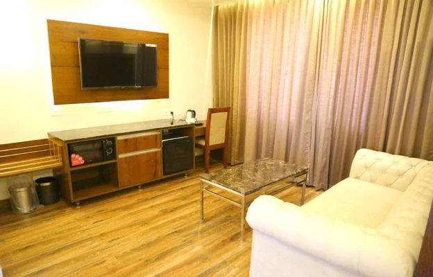 early check in hotels in hotel vsr grand madanapalle