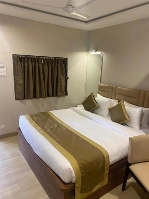 family hotel with pool in satara road, mahabaleshwar - the byke shanti villa mahabaleshwar