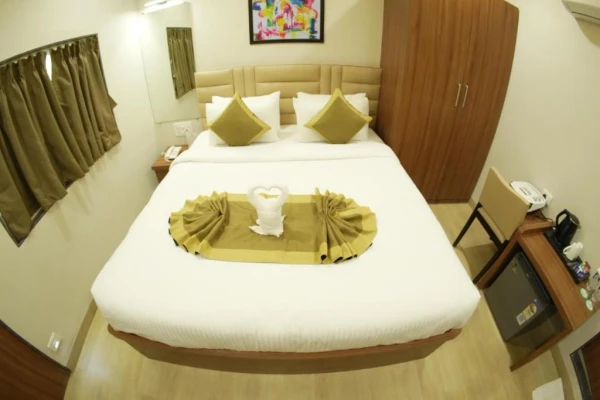 hotel near mahabaleshwar railway station - the byke shanti villa mahabaleshwar