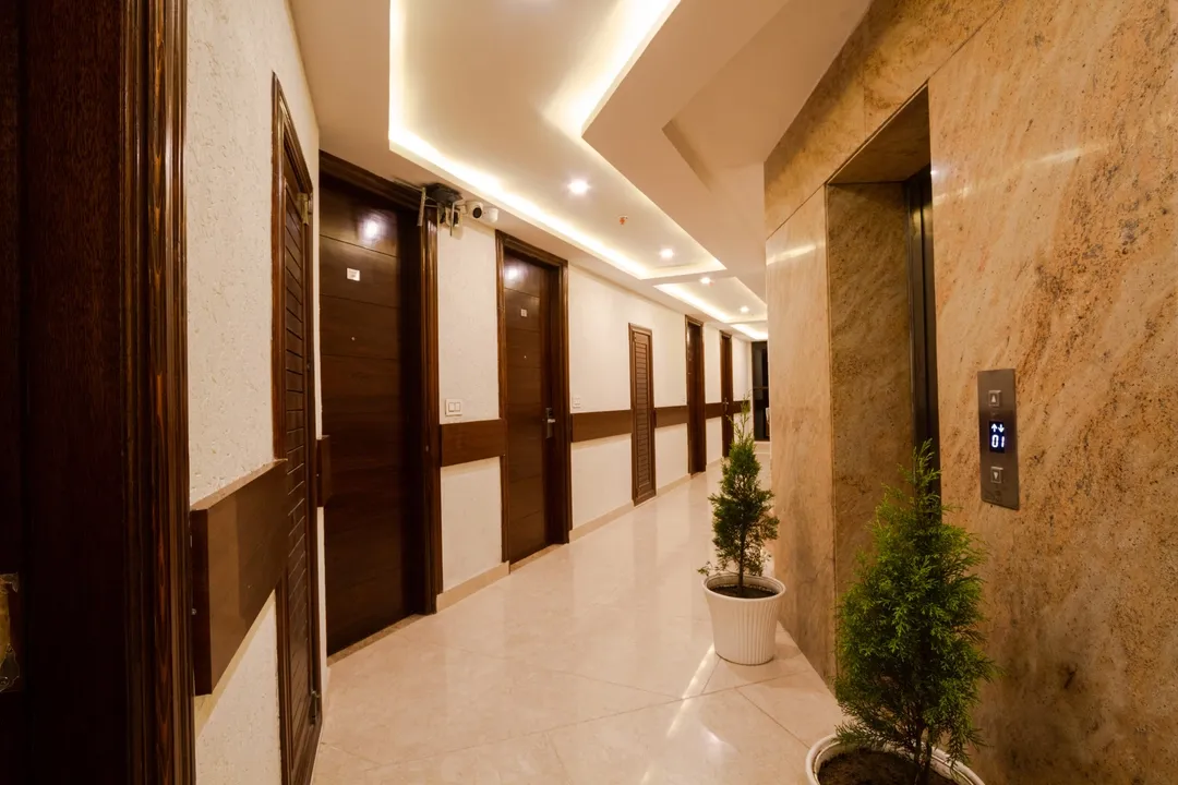 family hotel with pool in naggar road, manali - dls la serene valley