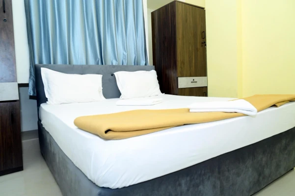 hotel in deralakatte, mangalore for family - aradhya inn deralakatte