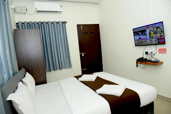 budget hotel in deralakatte, mangalore - aradhya inn deralakatte