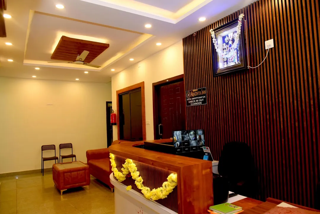 best hotel in aradhya inn deralakatte mangalore