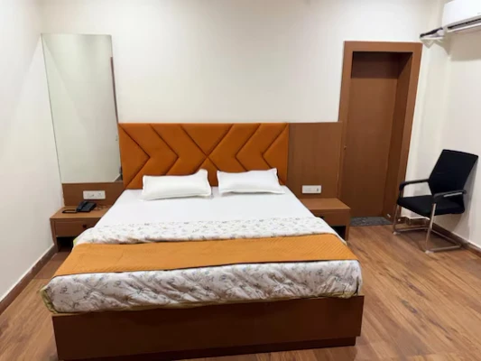 jacuzzi hotel in masani, mathura - hotel grand lucent mathura-vrindavan