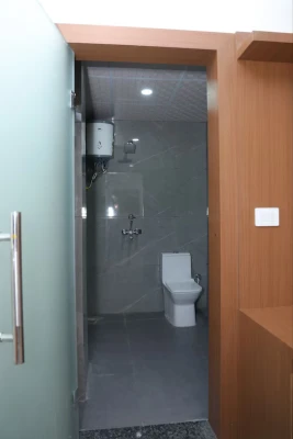 hotel with free parking in masani, mathura - hotel grand lucent mathura-vrindavan