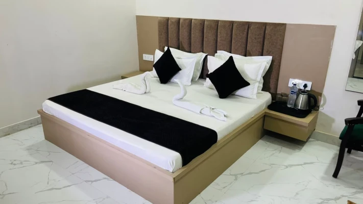 hotel with gym in masani, mathura - hotel shri radha sneh