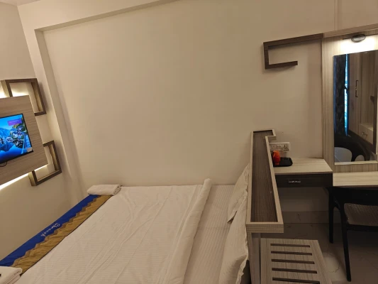 jacuzzi hotel in rudrapara, mayapur - hotel shreesh