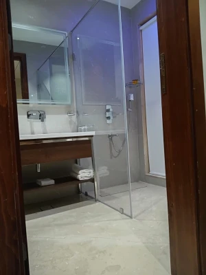 hotel with party hall in vindhyachal, mirzapur - comfort inn vindhyan